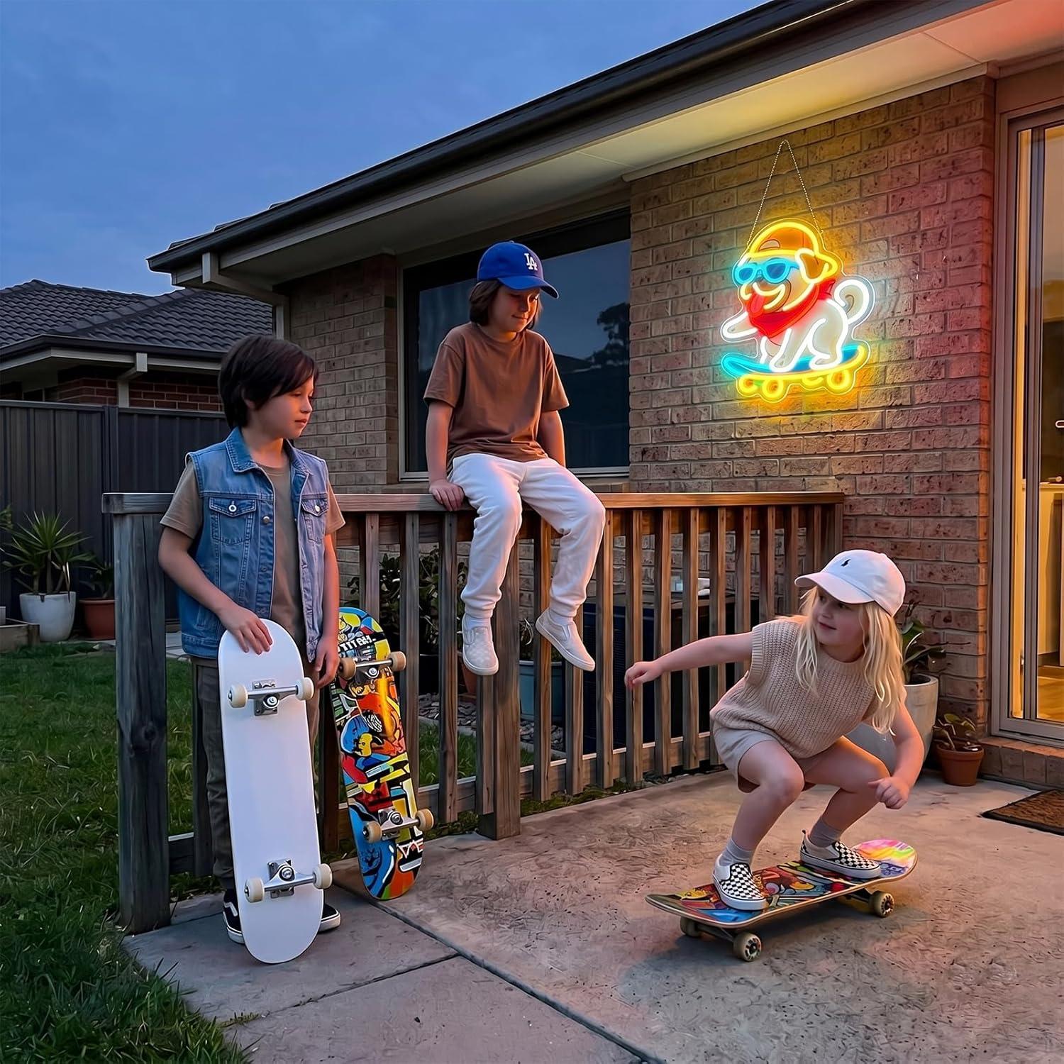 Insegna al neon a tema skatebo - Skateboard recensione e prezzo